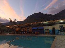 KIOSKo BALCONES DE SAN JOSE، فندق في Talauta