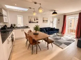 Olea Tree House with Free Parking close to Addenbrooke's