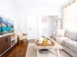 The Santiago Yale New Haven with Parking and Modern