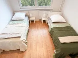 Monteurwohnungen Halle für Teams Küche WLAN Parkplatz