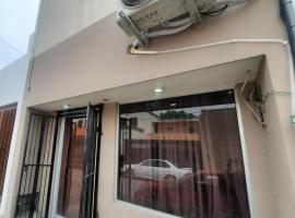 Casa Paisa Planta Baja, hótel í Linares