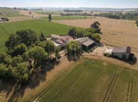 Gîte Chez Claudia, hotelli kohteessa Marsolan