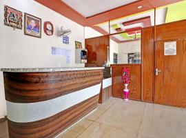 Hotel O Anjani Palace, hotel v mestu Gokul