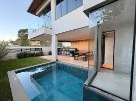 Casa 05 Monte Boa Vista - Casa de Luxo na Serra com Sauna e 4 Suítes