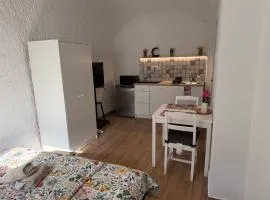 La Casa de Nido-Cozy Studio
