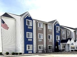 Microtel Inn & Suites by Wyndham Springfield, хотел в Спрингфийлд