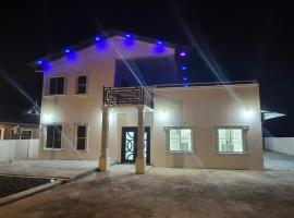 Ezekiel's Place, hotel a Cunupia Village