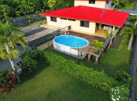 Rainforest Valley, Hotel in Mataiea