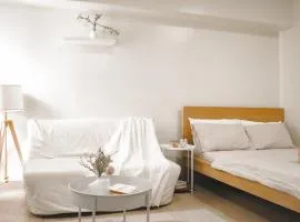 Muji Home at Manhattan Plaza, with wifi, balcony, can cook