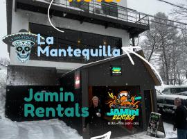 Butter Hotel, hotel u gradu Otari