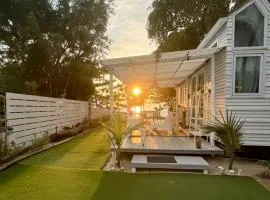 Oniro 1 - Beachfront & Sunset Experience, 10 Steps To The Sea