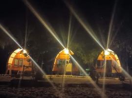 Mandarou Homestay Raja Ampat, Hotel in Fam