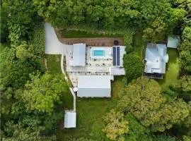 Bailen Byron A Private Bohemian Sanctuary