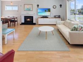 Serendipity Sands by Experience Jervis Bay, hotel sa Huskisson
