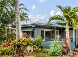 Coastal Palms Hideaway