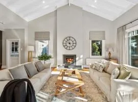 Prior Lodge Katoomba – Spacious Retreat for Groups