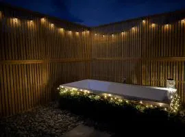 Brightside Pods Retreat