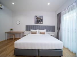 Xen Pool Access Phuket, hotel Csalongban