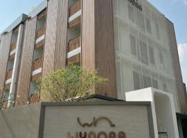 Wynora Hotel โรงแรมในKhlong Toei