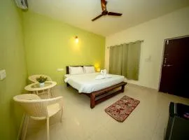 Aqua Wave by YogiTree Hotels