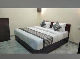 HoTEL DARBAR PALACE, hotel di Dewās