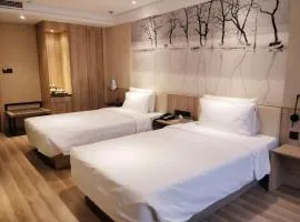 Atour Hotel Nanjing Sun Yat-sen Mausoleum Scenic Area Alfalfa Garden Subway Station