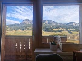 Ferien Neunerköpfle, hotel i Tannheim