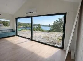Seaside cottage on Tjärnö 50m from the ocean