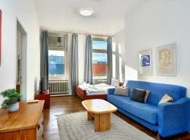 2 bedrooms & free parking
