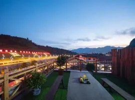 Zhangjiajie峰邻樵舍Villa Homestay 2KM from National Forest Park,200Meters from Romentic show