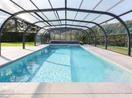 Maison de charme 13p piscine, jardin et cinéma
