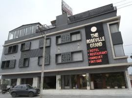 The Roseville Grand, hotel a Kharar