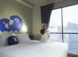 Kokotel Bangkok Surawong