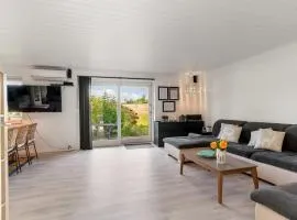 House near public transport