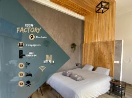 Roubaix Lille private shower & Netflix, hotelli kohteessa Roubaix