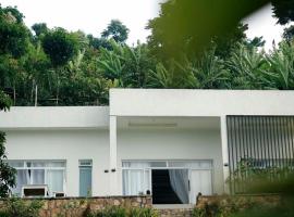 Bikono retreat, hotel a Rutsiro