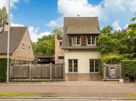 Comfy room in Villa - near Tomorrowland, Hotel in Willebroek