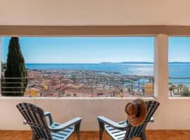 Superbe Villa vue mer, climatisée, proche plage, parking, animaux acceptés - FR-1-816-23