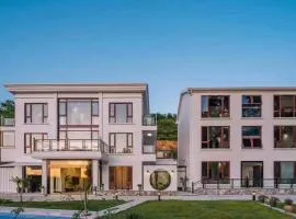 Hangzhou View Lake and Mountain Boutique Guesthouse