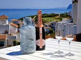 2305 - Luxury villa with sea view and pools