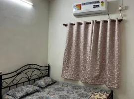 Shree Sadguru Krupa Yatri Niwas