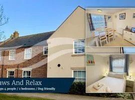Paws and Relax - Part of the The Bay Filey Holiday Village with pool, gym and direct beach access, pub, restaurant, tennis and meadows walks