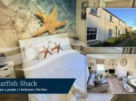 Starfish Shack - Part of the The Bay Filey Holiday Village with pool, gym and direct beach access, pub, restaurant, tennis and meadows walks