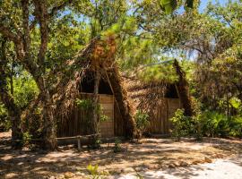 Muluk Grove Lodge, hotelli kohteessa Placencian kylä