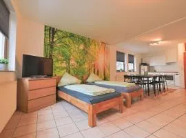 Ferienwohnung mit TV, Küche und Terasse nahe Kassel OG