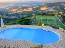 Villa Roberta With Big Private Pool, hotel a Tergu