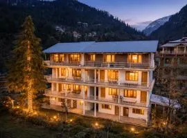 Beholden Stay & Cafe - Mountain View Boutique Stay in Old Manali