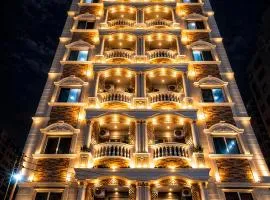 Luxury Private Room with Hotel Amenities