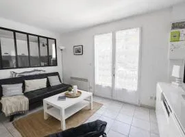 Maisonnette cosy avec jardin - proche port et plage