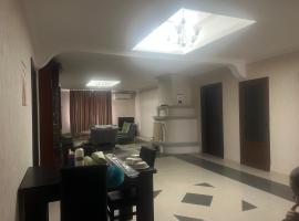 Marikuna: Gori şehrinde bir otel